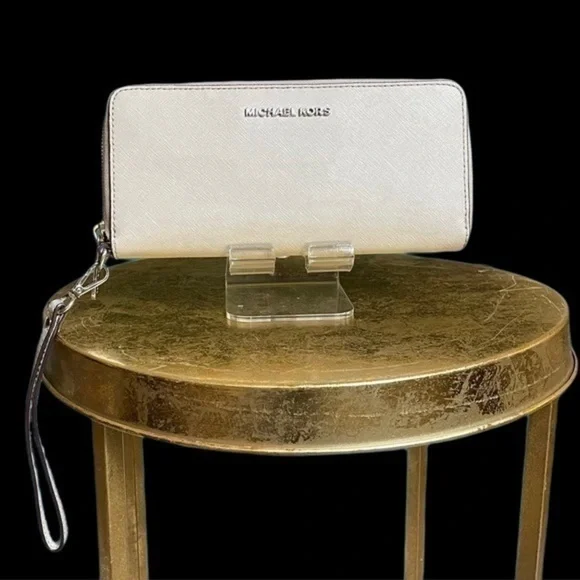 Michael Kors Jet Set Large Saffiano Leather Wallet - Picture 1 of 12